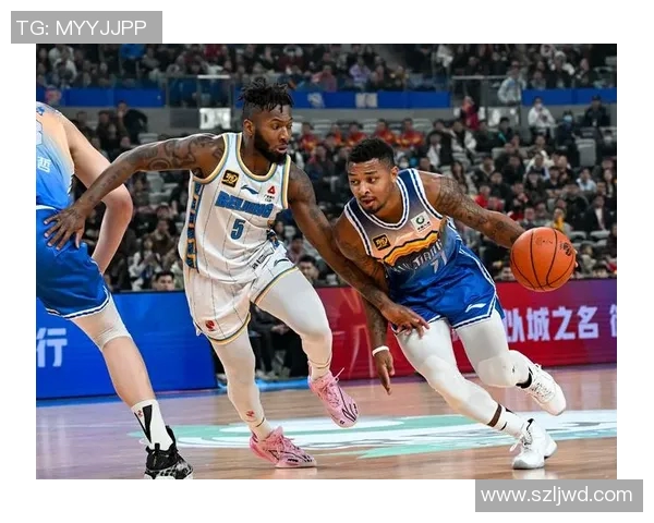 广东与新疆的激烈对决12月13日赛场精彩瞬间回顾与分析