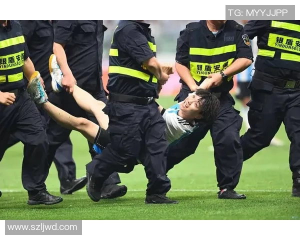 狼堡与基尔激战正酣赛果揭晓球迷热议精彩瞬间回顾