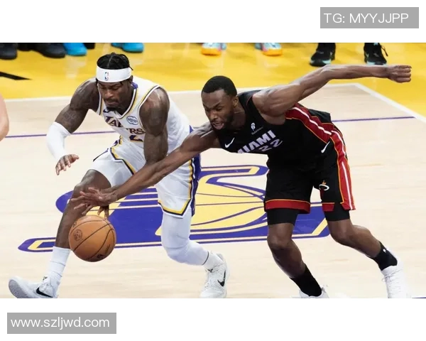 雷霆与爵士激战正酣乔治绝杀瞬间引爆全场热情