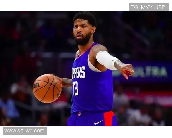 勇士与快船激战中格林遭遇精彩盖帽引发热议