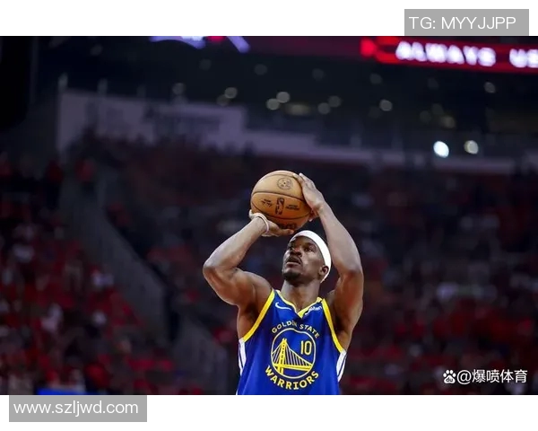 吉米巴特勒带领球队勇闯季后赛展现领袖风范与不屈精神