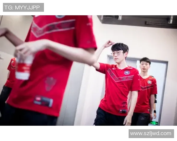 EDG战队配合引发热议赛季表现与团队默契的深度探讨