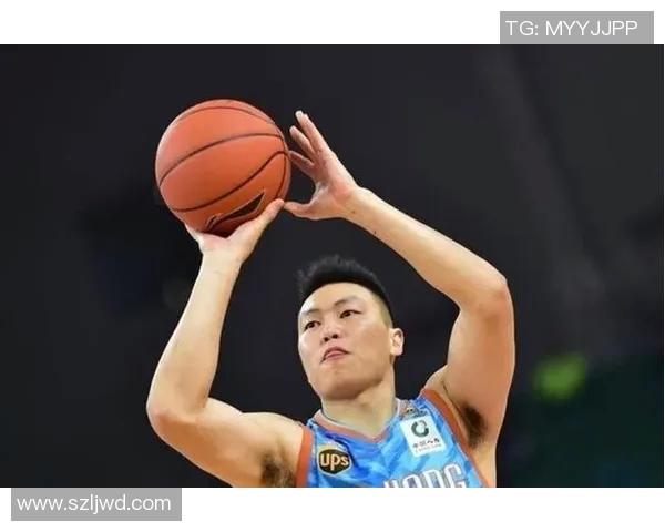 李根:从篮球场上的拼搏到人生道路的坚持与奋斗